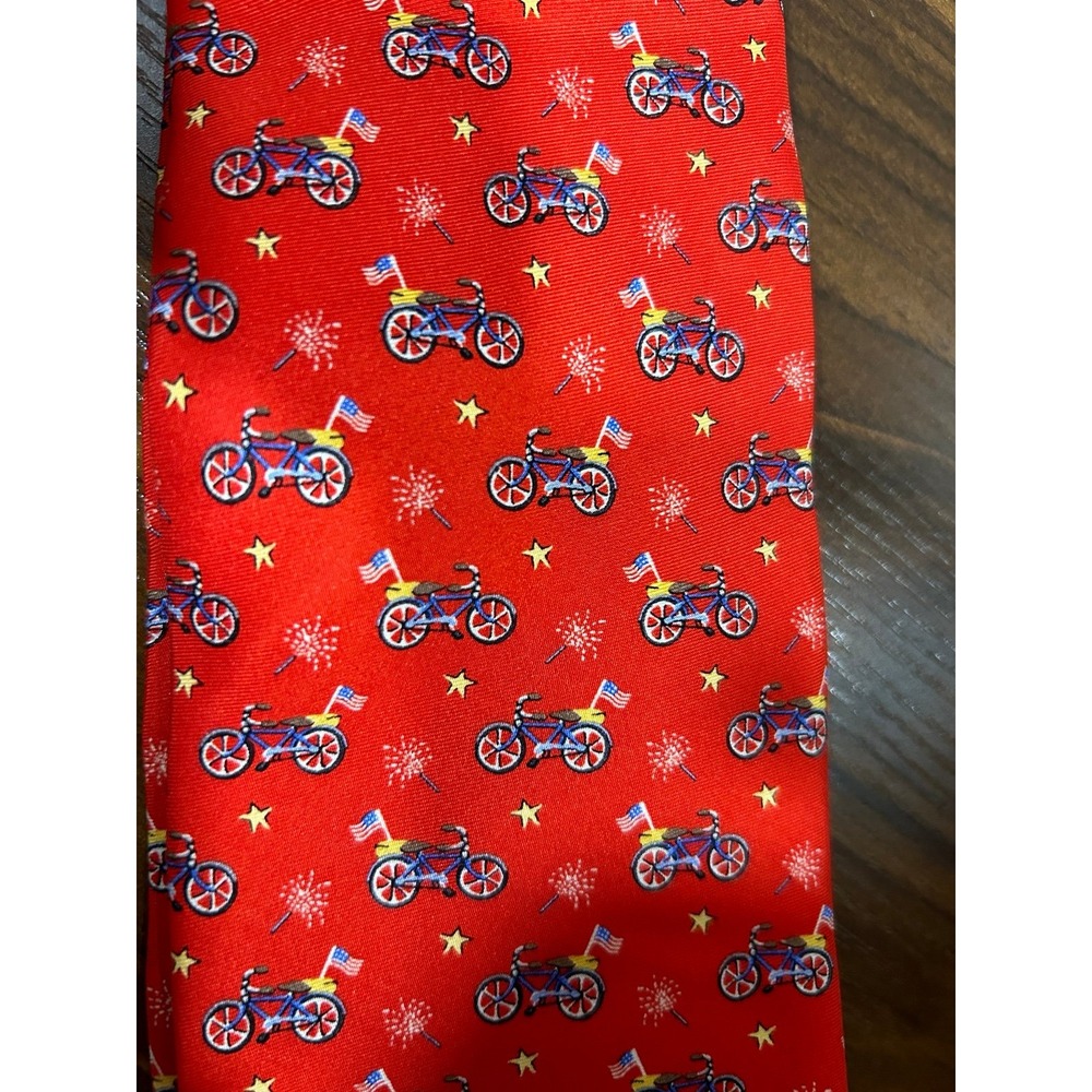 Tie‎ - Picture 2 of 3